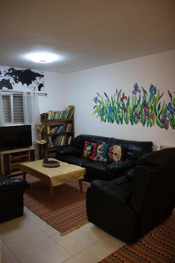 Hostal para 4 personas, con piscina para niños además de jacuzzi y jardín - 1