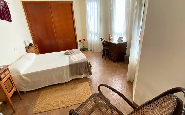 Granja para 2 personas, con jardín además de terraza y vistas, Se admiten mascotas en Provincia de Valencia - 2