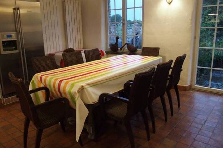 Location de vacances pour 10 personnes, animaux acceptés à Leuze-en-Hainaut