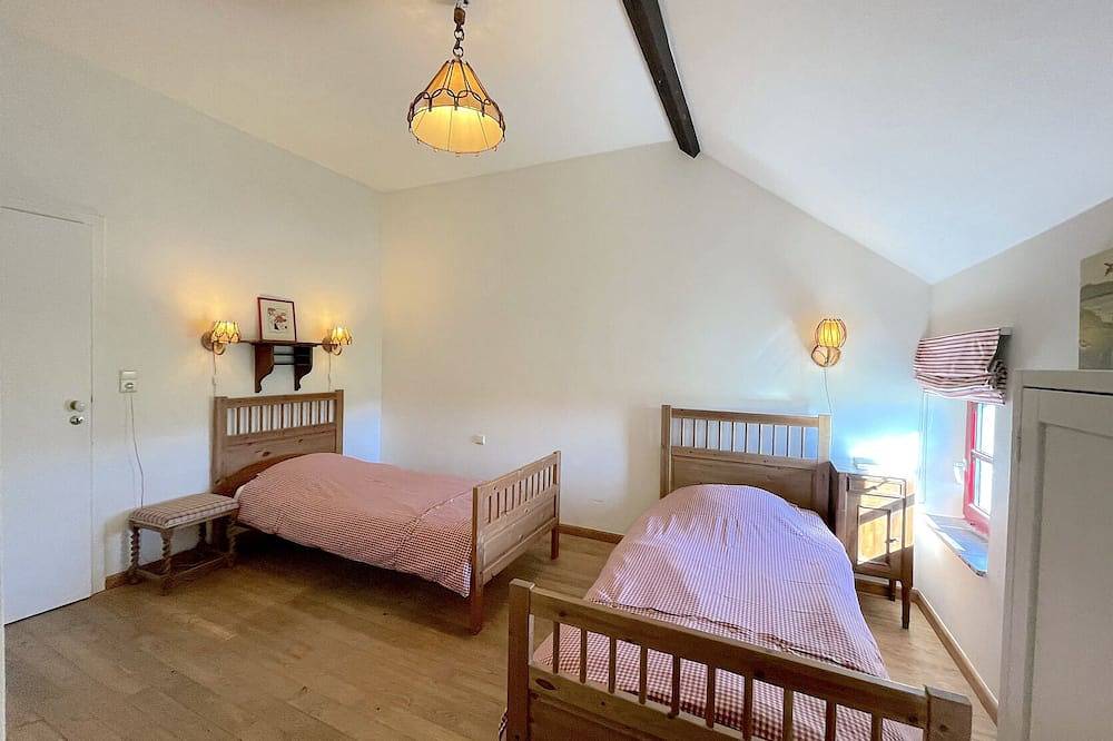 Ferme du Bailly - le Grand Logis (with Sauna) in Cul-des-Sarts, Couvin