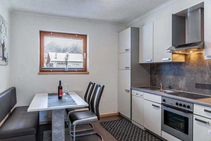 Ganze Wohnung, Ferienwohnung 'Apart Bergtraum Ried - Typ 2' mit Bergblick, Gartenzugang und Wlan in Glockturmkamm, Ried im Oberinntal