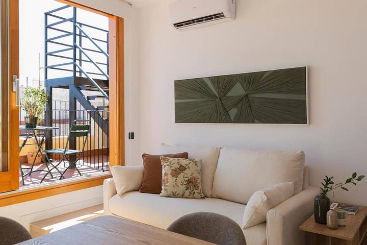 Apartamento de vacaciones para 3 personas, con sauna además de terraza y vistas - 1