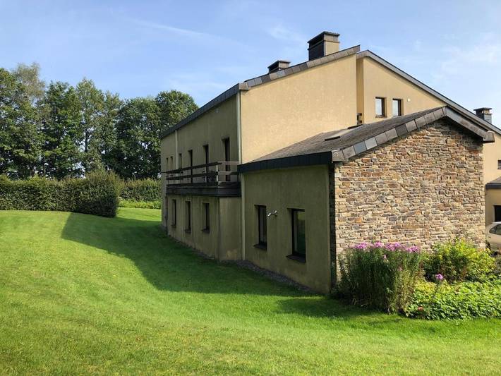 Gîte pour 8 personnes, avec jardin ainsi que vue et sauna dans Gros Fays