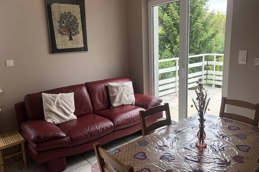 Gîte, calme, lisière d'un verger à 12km de Colmar. in Jebsheim, Région de Colmar