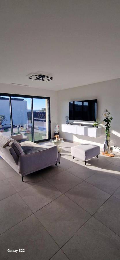 Location de vacances pour 6 personnes, avec jardin et piscine, animaux acceptés à Roubia - 4