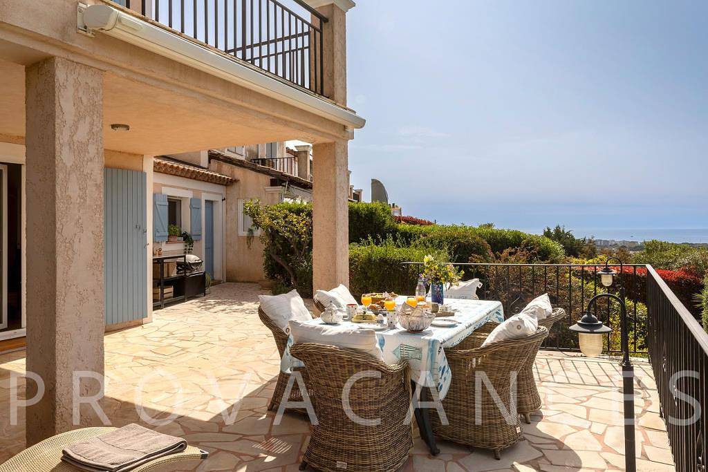 Villa pour 6 personnes avec piscine in Mandelieu-la-Napoule, Massif de l'Esterel