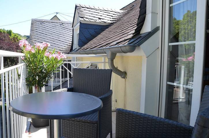 Hotel für 3 Personen, mit Balkon in Mehring - 3