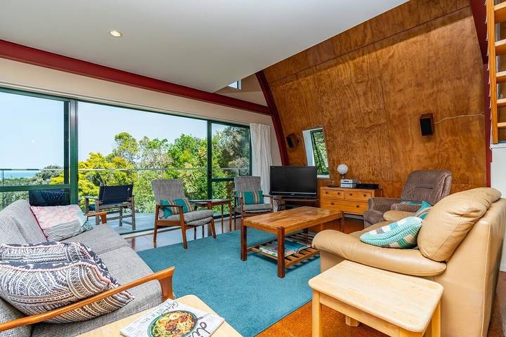 Holiday home for 11 people, with pets in Mangawhai