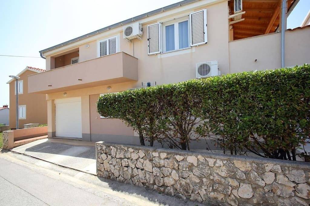 Ganze Wohnung, Studio Appartement mit Balkon Nin, Zadar As-24385-a in Nin, Zadar