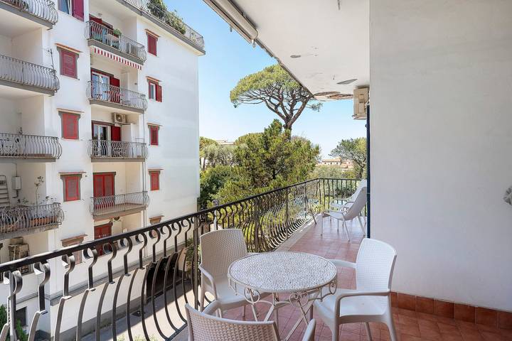 Holiday home 'Casa Tina' with Shared Pool, Wi-Fi and Air Conditioning in Sorrento, Sorrento Coast
