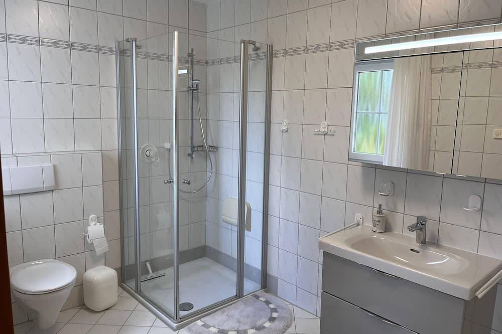 Ganze Wohnung, Ferienwohnung Orth, Tor zum Sauerland, mit großer Terrasse in Meinerzhagen, Märkischer Kreis