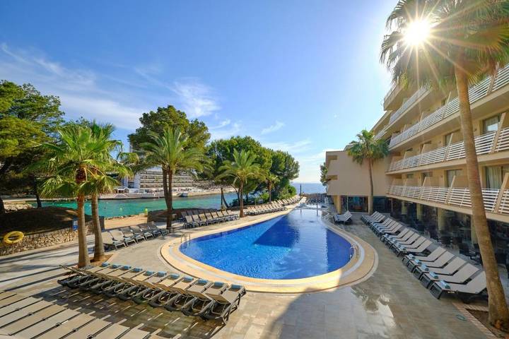Hotel para 2 personas, con piscina y sauna además de jardín y jacuzzi - 1