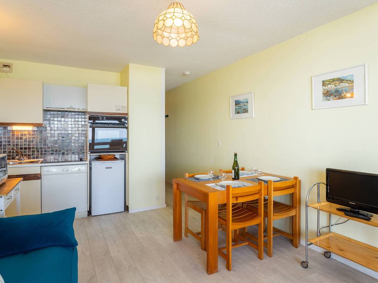 Studio entier, Carnac: Studio cosy 23m² près plage, parking, animal admis in Carnac Plage, Carnac