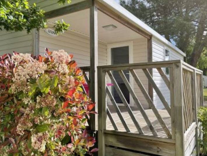 Camping pour 4 personnes, avec terrasse et piscine à Saint-Lunaire