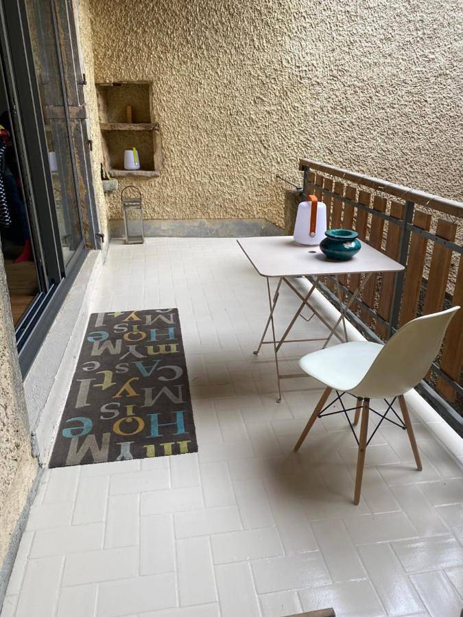 Location de vacances pour 12 personnes, avec terrasse et jardin à Saint-Romain-au-Mont-d'Or - 2