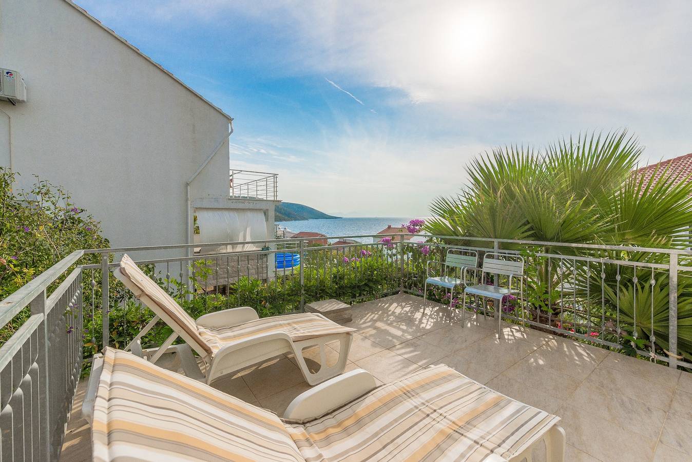 Entire apartment, Two bedroom apartment with terrace and sea view Bušinci, Čiovo A-7560-b in Okrug Gornji, Ciovo