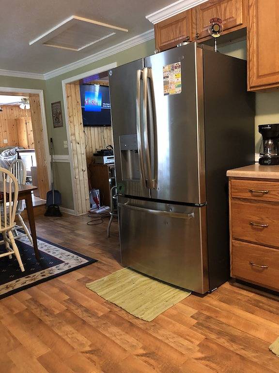 Log cabin for 6 people, with garden and hot tub, with pets in Virginia