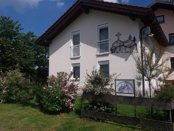 Ferienhaus für 6 Personen, mit Sauna und Terrasse sowie Whirlpool in Kirchberg im Wald