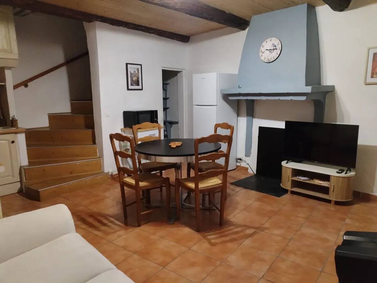 Casa cerca de Gargas con entrada privada y comodidades modernas in Gargas, Parque natural regional del Luberon