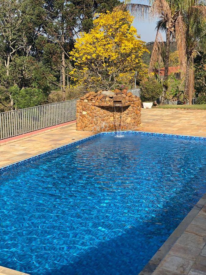 Casas e apartamentos de temporada para 15 pessoas, com jardim e vista e ainda piscina, com animais de estimação em Bragança Paulista