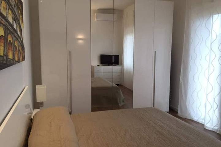 Gîte pour 3 personnes, avec balcon dans Ostie - 2