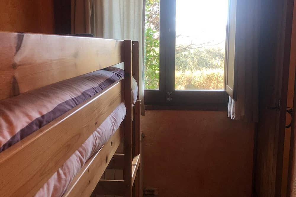 Rural apartment L'Alzina for 4 people in Tavertet, Osona