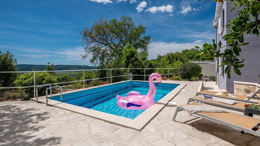 Villa per 8 persone, con giardino e terrazza a Canali