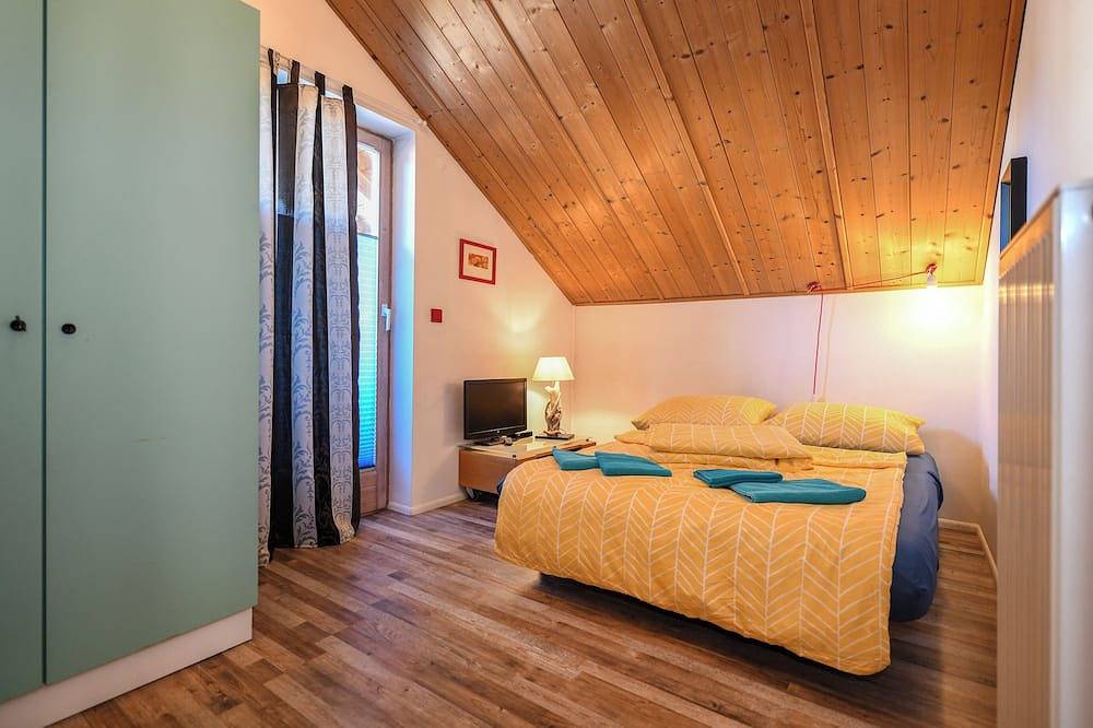 Ganze Wohnung, Ferienwohnung Im Inntal dahoam 80m² in Wendelstein, Brannenburg