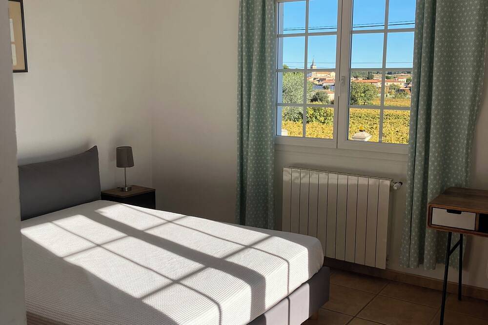 Villa con piscina en Pinet in Pinet, Côte d'Améthyste