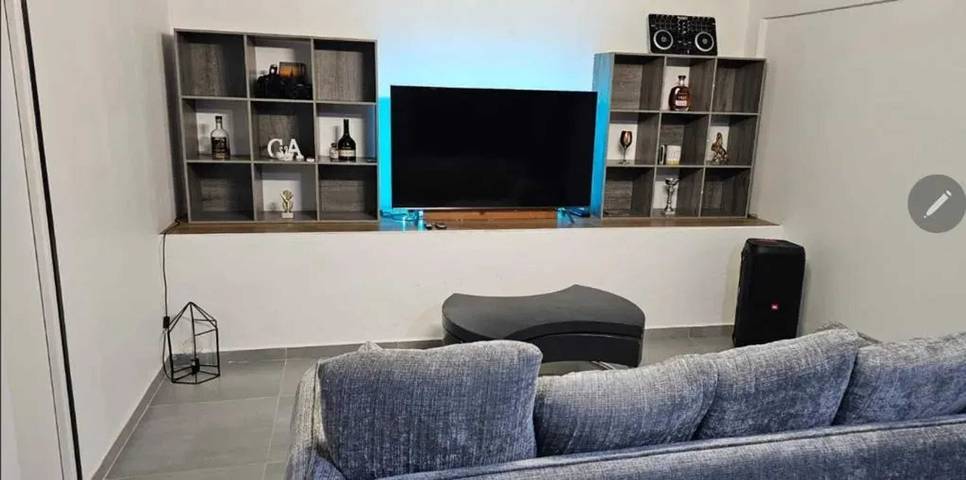 Gîte pour 2 personnes, avec terrasse et piscine à Le Moule - 4