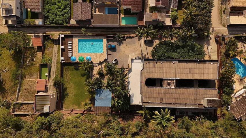Casas e apartamentos de temporada para 6 pessoas, com piscina e terraço e ainda jardim, com animais de estimação em Barequeçaba