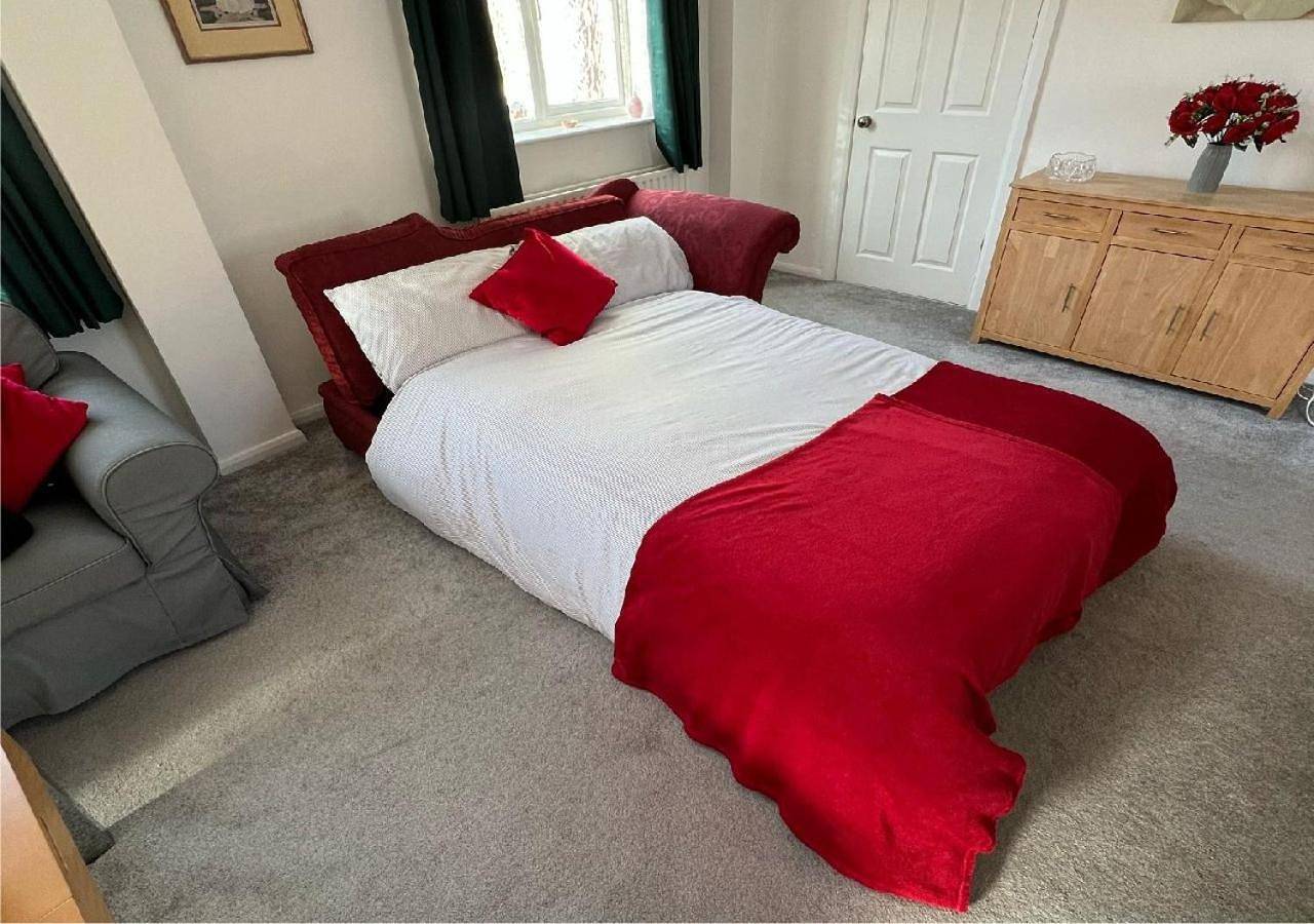 Entire apartment, Two-Bedroom Apartment in Frinton on Sea, Frinton and Walton