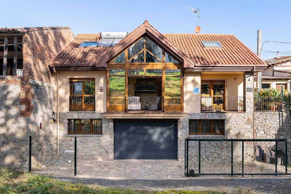 Casa Valparón Porrúa Llanes – Terrazas y Vistas in Porrúa, Llanes