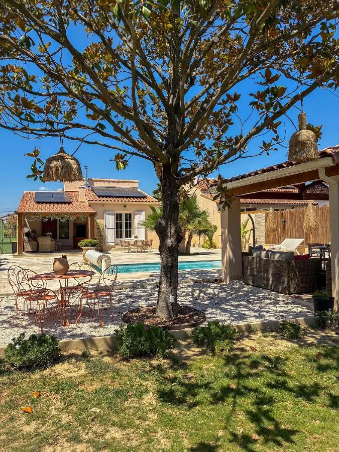 Casa de vacaciones para 6 personas, con jardín además de terraza y piscina - 1
