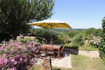 Location de vacances pour 4 personnes, avec jardin et terrasse, animaux acceptés à Mézilles