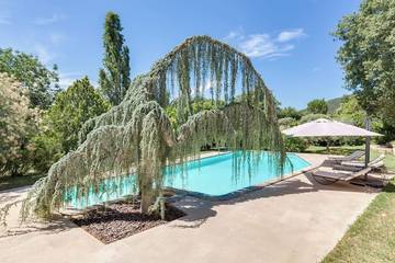 Gîte pour 8 personnes, avec piscine à Saint-Zacharie