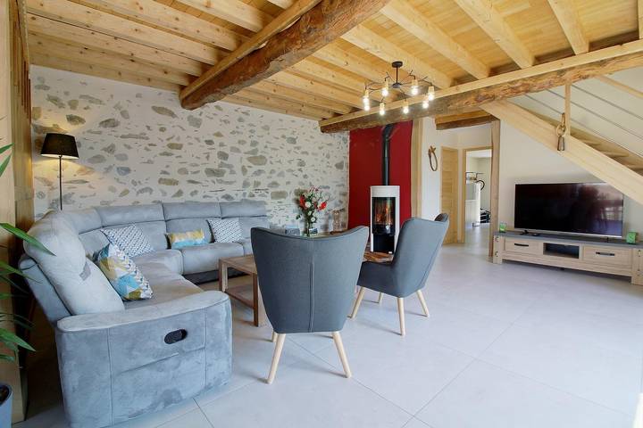 Gîte pour 9 personnes, avec terrasse et jardin, animaux acceptés dans Val d'Azun - 4