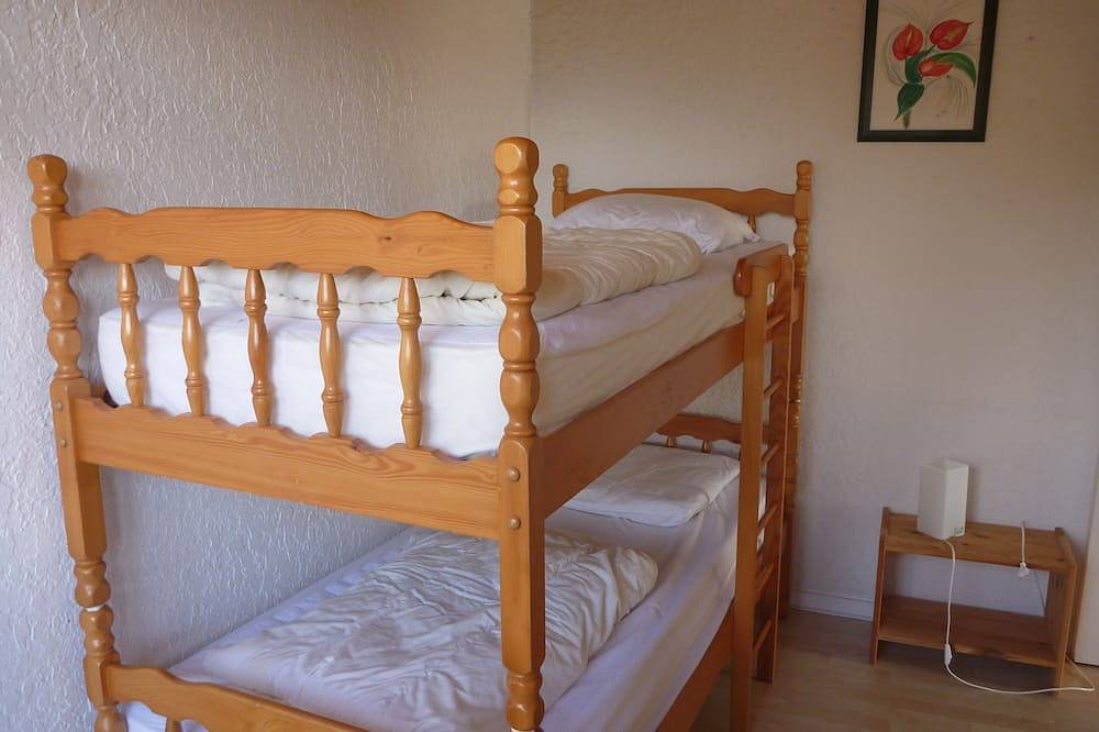 Appartement entier, Appartement 3p   vue pyrénées,wifi, parking in Saint-Jean-de-Luz, Région de Bayonne