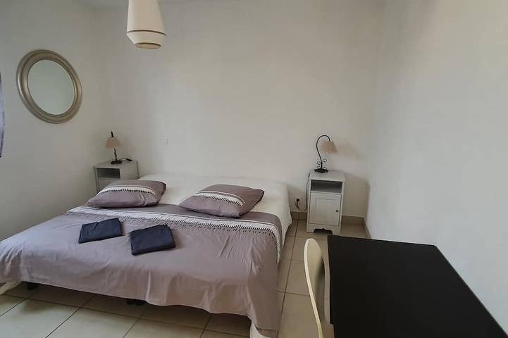 Apartamento entero, Sunny apartment with a view of Etang de Thau (5 km from the ocean) in Marseillan, Costa mediterránea (Francia)