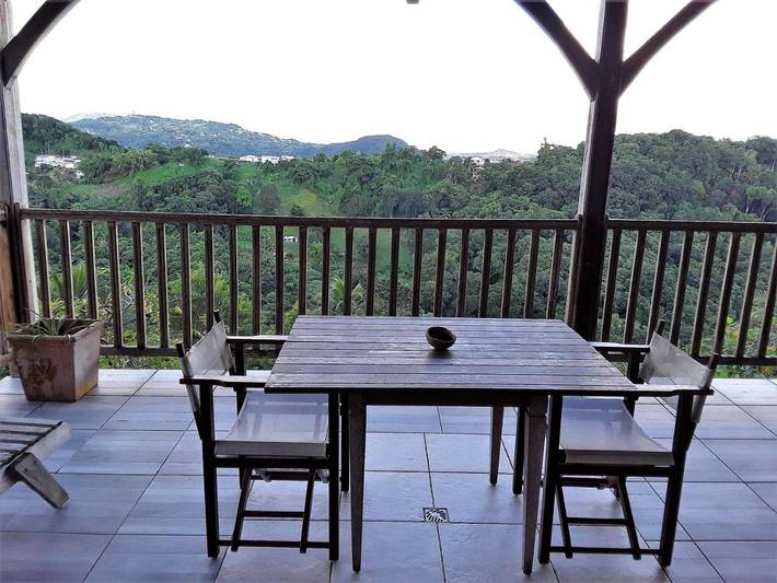 Gîte pour 2 personnes, avec piscine ainsi que vue et terrasse à Sainte-Luce - 3