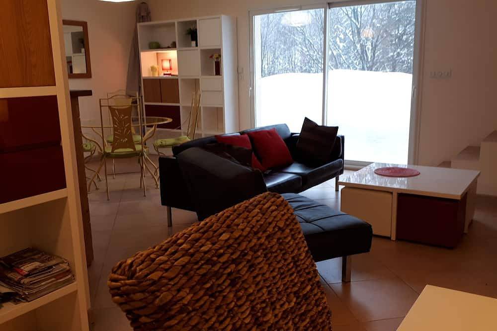 Appartement entier, Duplex Haut-De-Gamme 95 m2 Rez De Jardin A 1.8 Km Station De Ski in Bellefontaine (Jura), Parc naturel régional du Haut-Jura