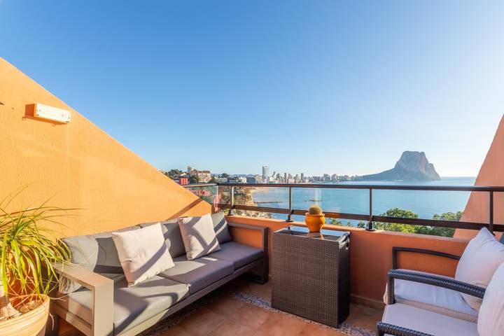 Holiday Home "2 Vistahermosa La Manzanera" with Sea View, Pool, Wi-Fi & Terrace in La Manzanera, Calpe