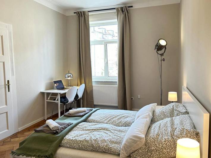 Ferienwohnung für 8 Personen, mit Balkon und Ausblick in München Schwabing - 2