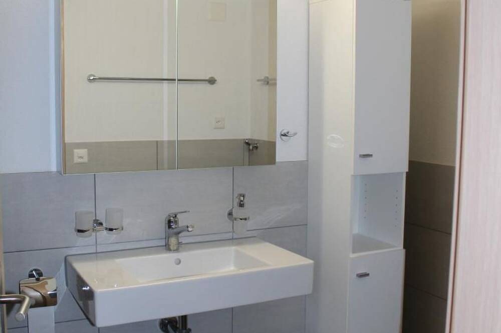 Ganze Wohnung, Leinacherhof in Seeberg, Kanton Bern