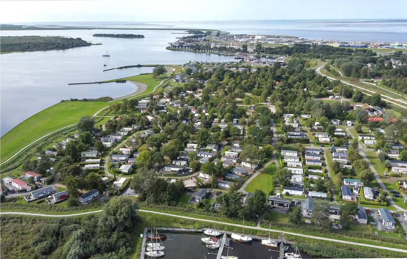 Vakantiehuis voor 4 personen met tuin in Lauwersmeer, Nederlandse Noordzeekust