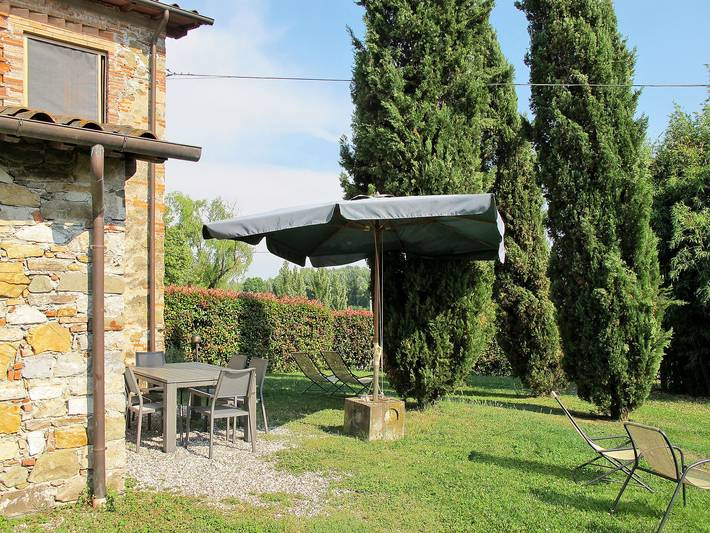 Ferienhaus für 6 Personen, mit Terrasse und Garten in Lucca - 4