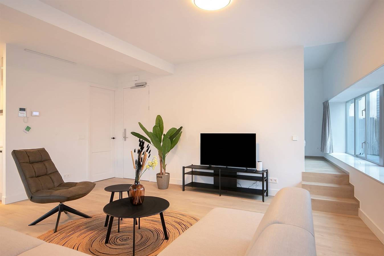 Ganze Wohnung, 2 Br Apartment in Center w Free Parking in Rotterdam, Südholland