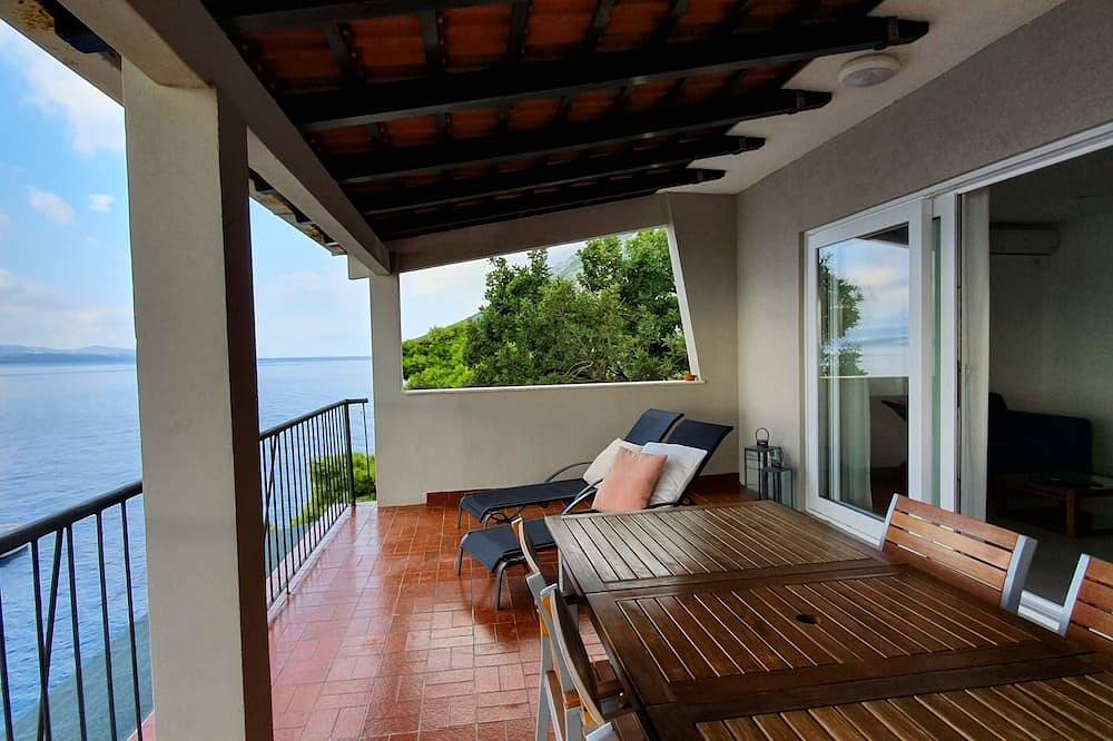 Ganze Wohnung, Beach House Villa Antares, Penthouse apt. A1 in Pisak, Split-Dalmatien