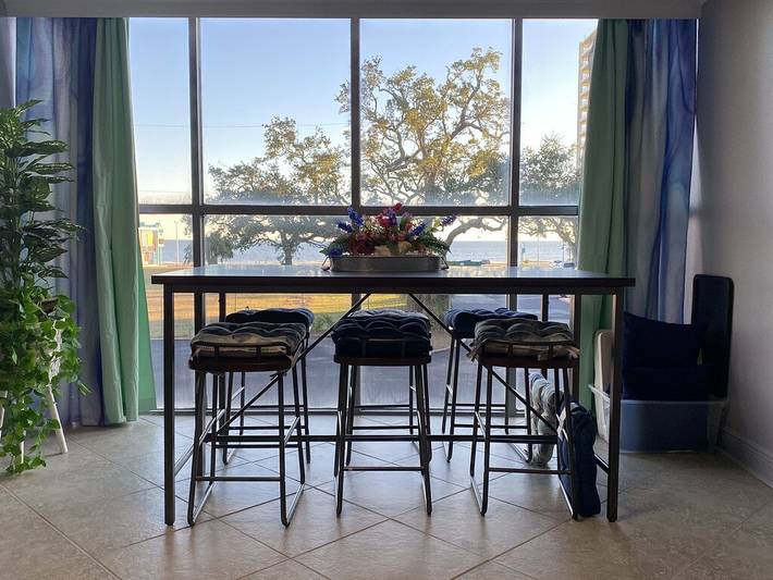 Vacation rental for 6 people, with pool and yard in Biloxi