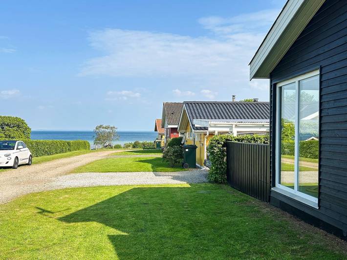 Ferienhaus für 6 Personen, mit Terrasse und Garten in Binderup Strand